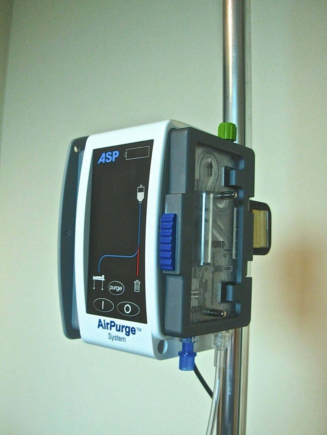OR Device Removes Air Bubbles from IV Lines