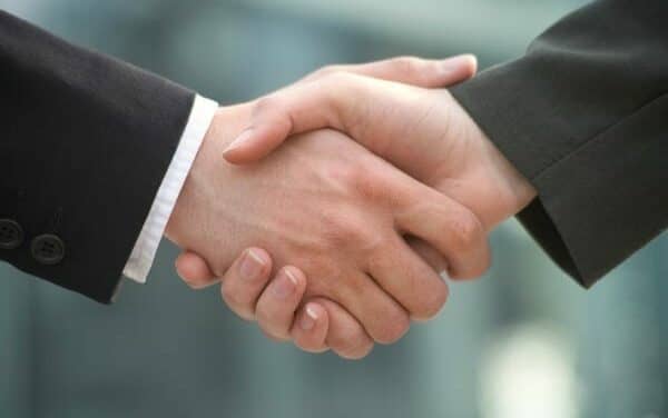 St. Jude Medical, Abbott to Sell Portion of Vascular Closure, Electrophysiology Businesses