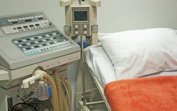 Patient Dies as Ventilator Blast Sparks ICU Fire, Say Kin
