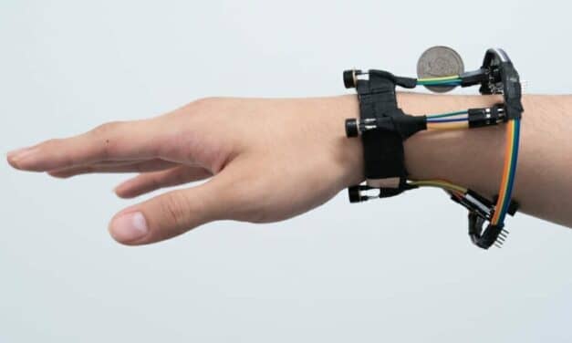 3D Hand-Sensing Wristband Signals Future of Wearable Tech
