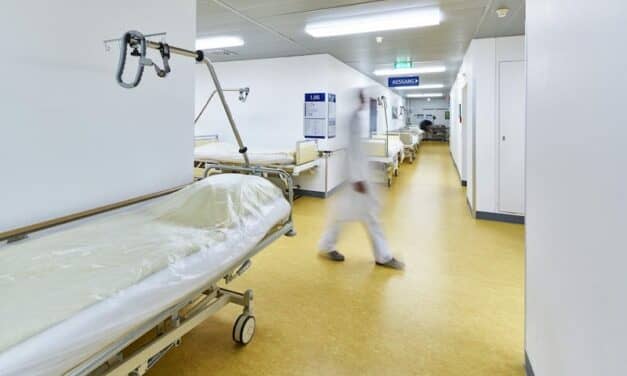 Nearly 30% of U.S. Hospitals Seeing Critical Staffing Shortages Amid Omicron Surge