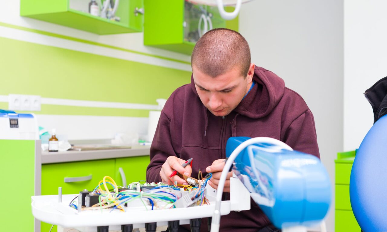 AI Enabling 39% Faster Repairs, Field Service Report Shows