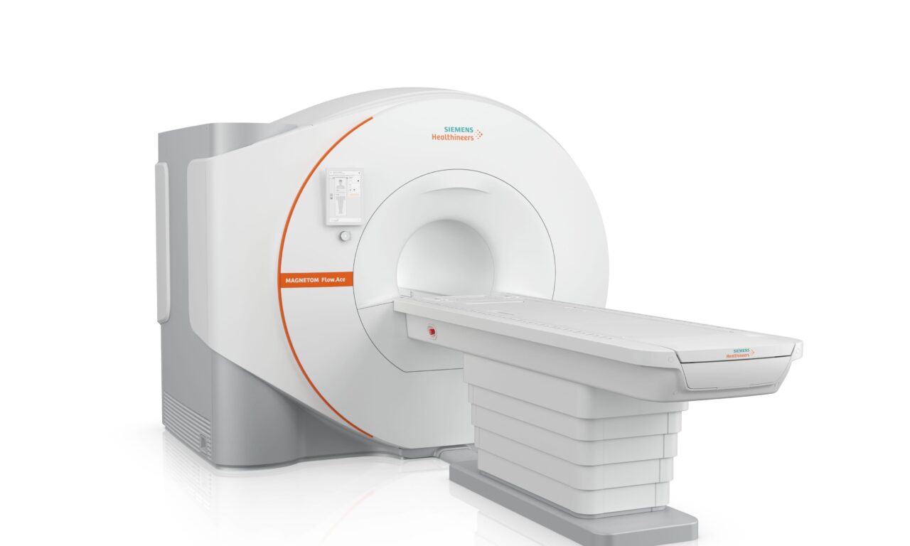 FDA Clears Siemens’ First Helium-Free 1.5 Tesla MR Scanner