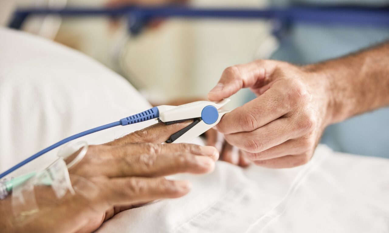 FDA Clears New Philips Reusable Oxygen Clip Sensor